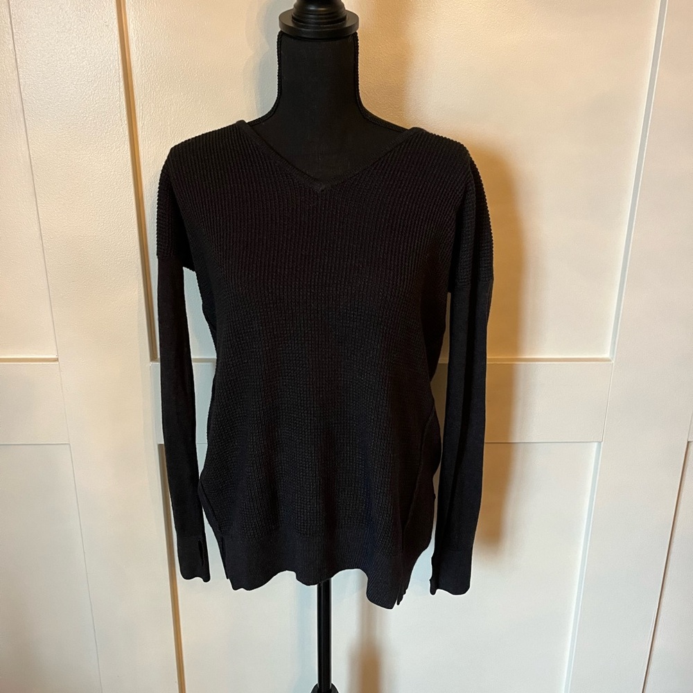 Used Lululemon black sweater